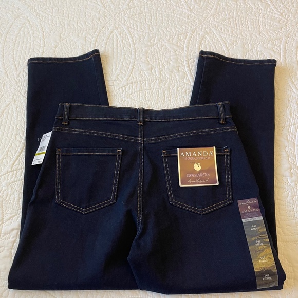 Gloria Vanderbilt Amanda Supreme Stretch Women's Jeans - Picture 3 of 10